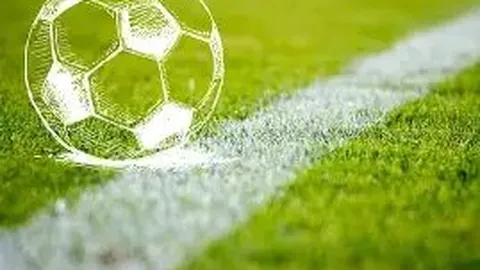 国足后防新锐邵佳一表现抢眼，青岛西海岸弟子以101次抢断领跑，成国家队防守首选热门！